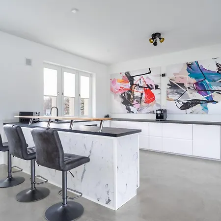 Beyond Living I 235 M² Loft I Billard I Kamin إسن